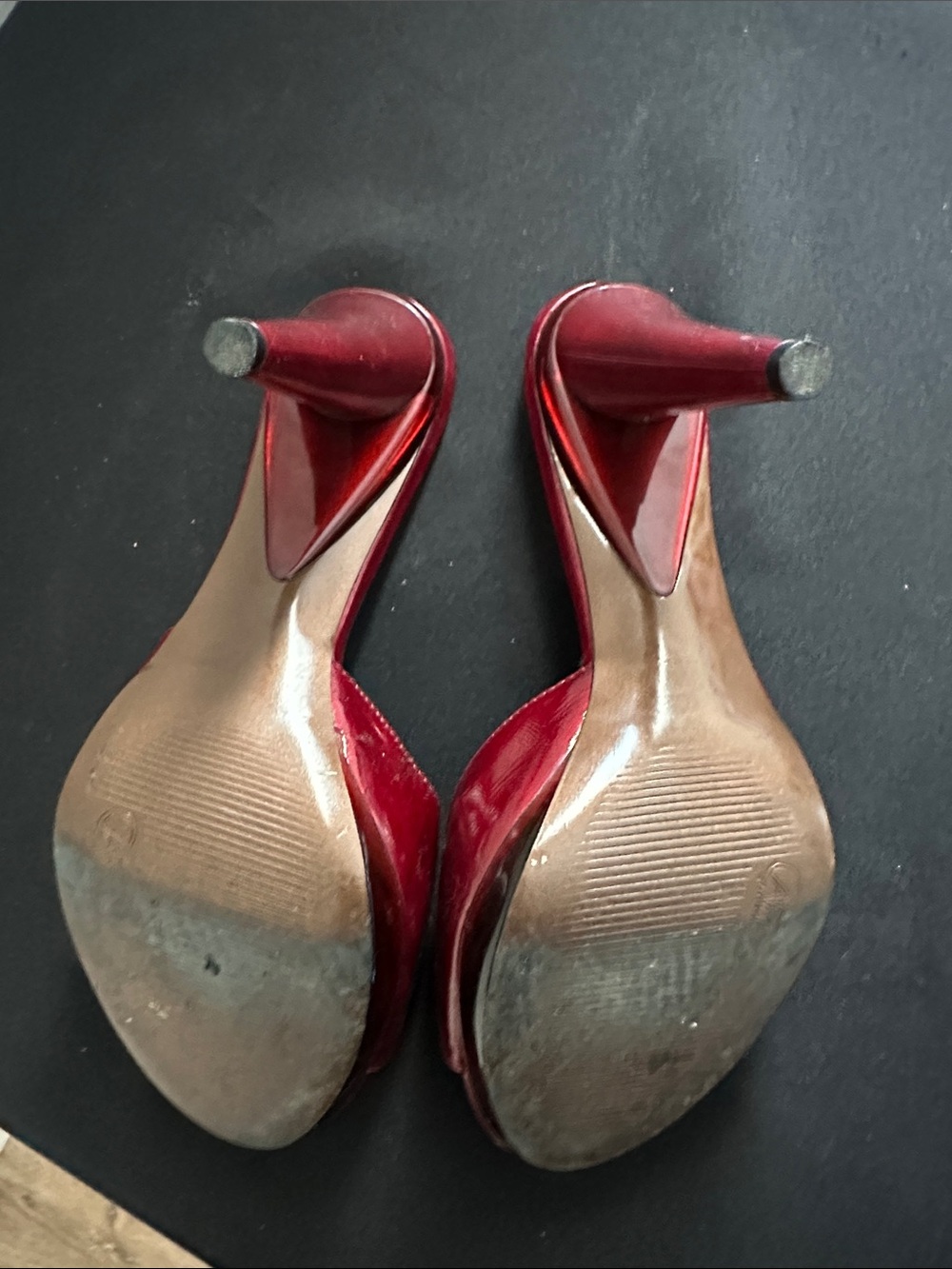 Carlos by Carlos Santana Red Patent Open-Toe Slide Heels - Picture 4 of 6
